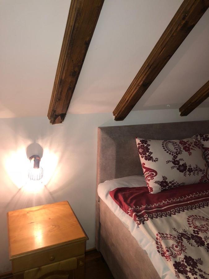 Lovcen Holiday Home ツェティニェ エクステリア 写真