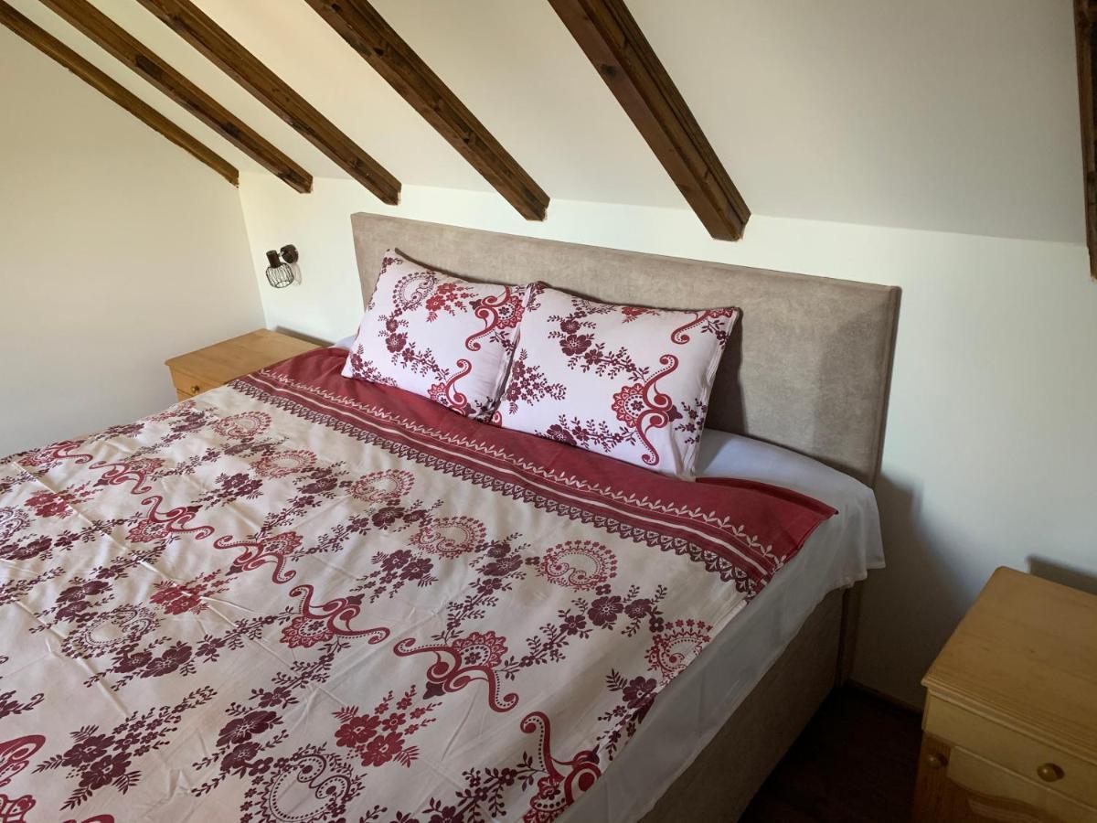 Lovcen Holiday Home ツェティニェ エクステリア 写真